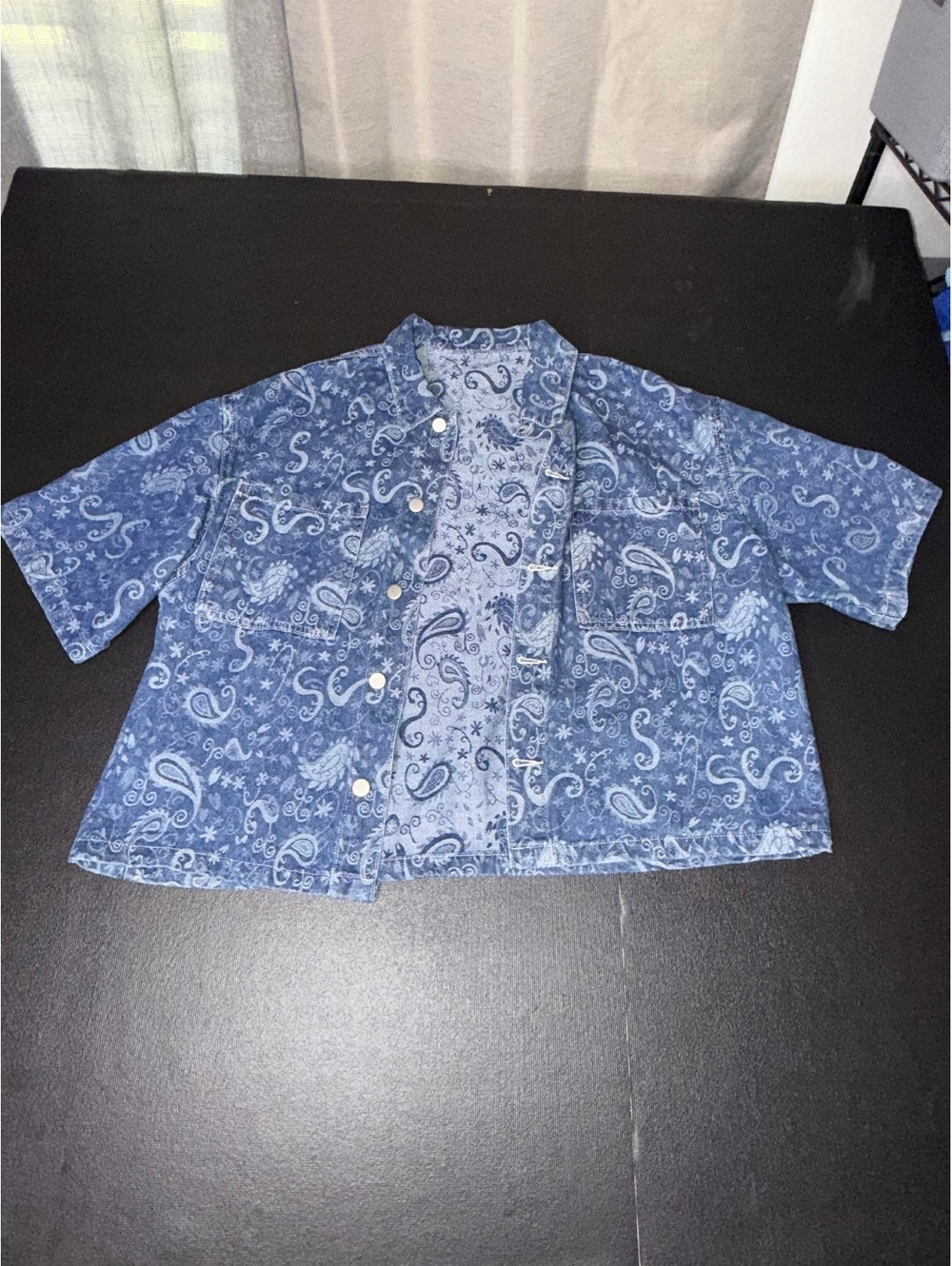 Blue Paisley Print Short Sleeve Button-Up Shirt